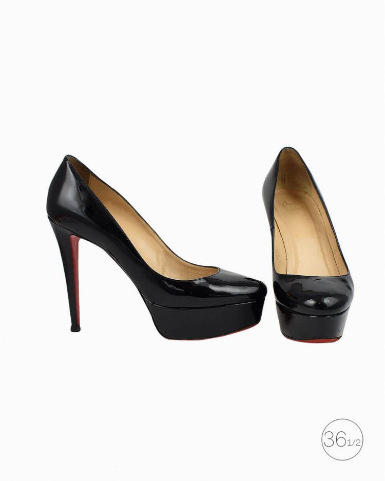 Sapato Louboutin original Bianca em couro preto feminino