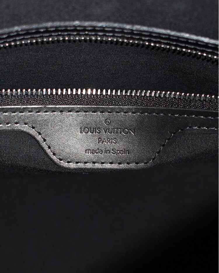 louis vuitton grey monogram bolsa