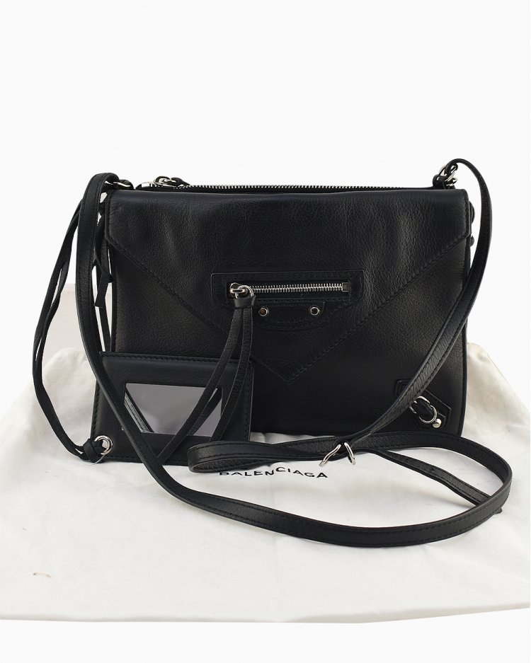 balenciaga papier triple xs