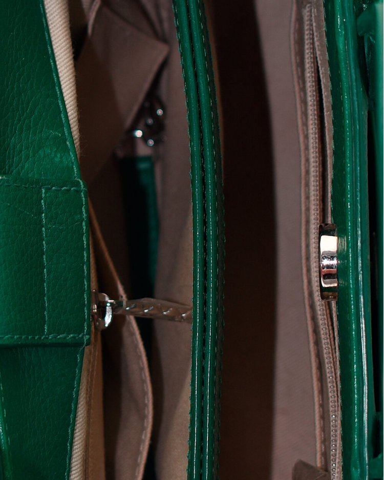 green mini chanel bolsa