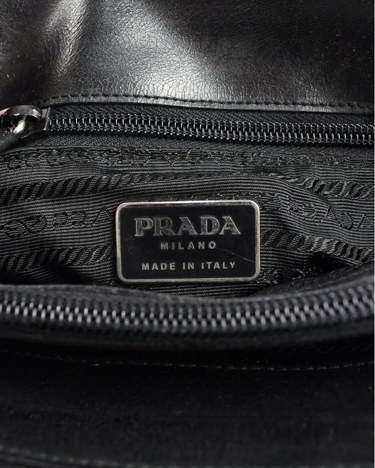 prada bolsa inside lining