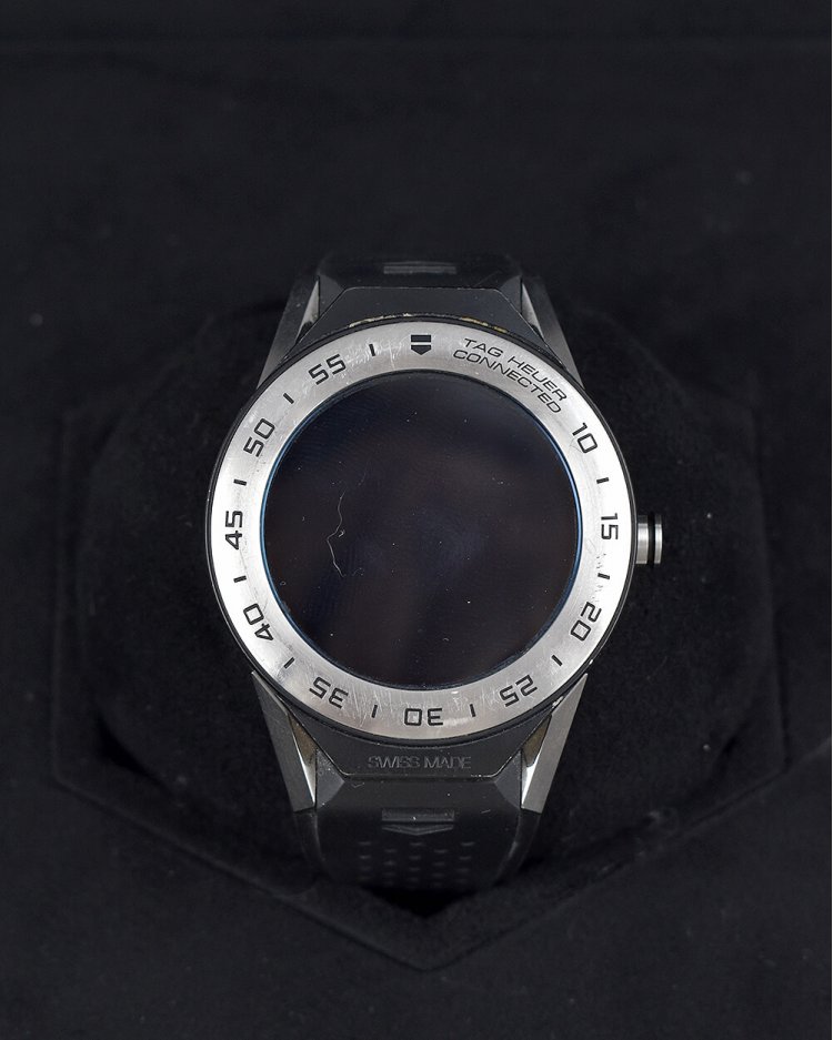 relogio tag connected