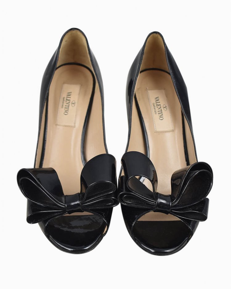 peep toe valentino