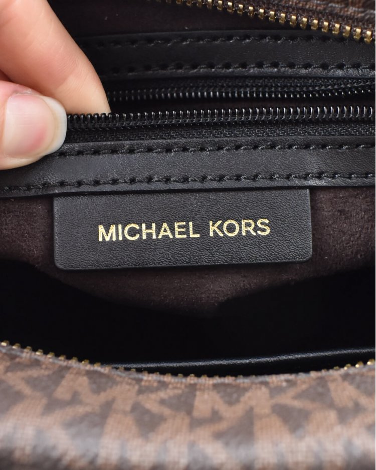 Bolsa Michael Kors original monograma Marrom feminina