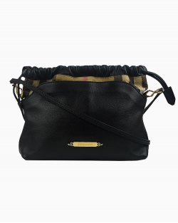Bolsa Burberry Calfskin House de Couro Preto