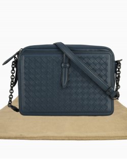 harga chanel boy