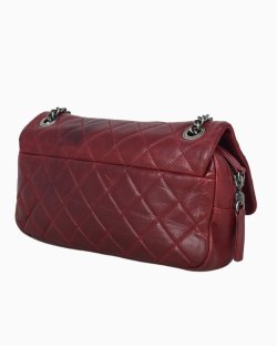 chanel velvet flap bolsa