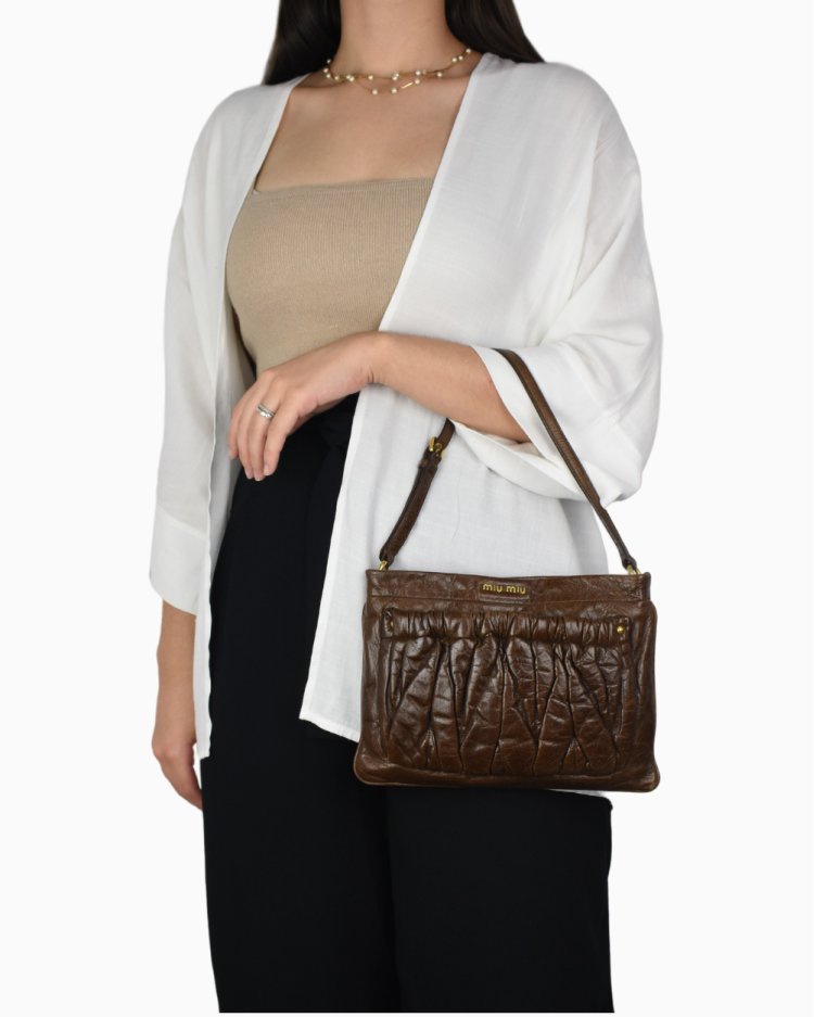 miu miu embellished bolsa