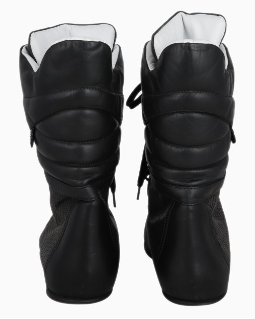 Bota Chanel Original Boxer Perforated Leather Preta Feminina