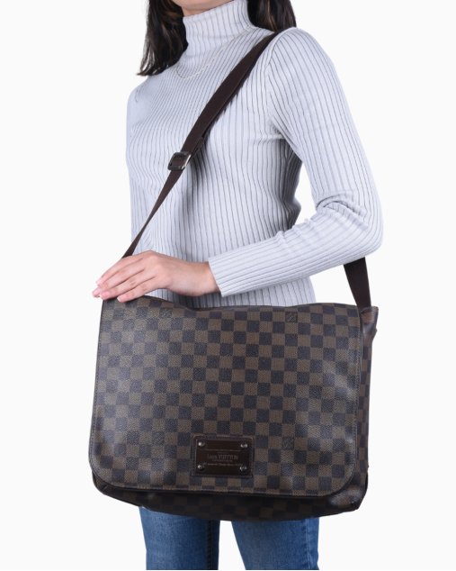 Pasta Louis Vuitton Original Brooklyn MM Messenger Damier Ébène Feminina