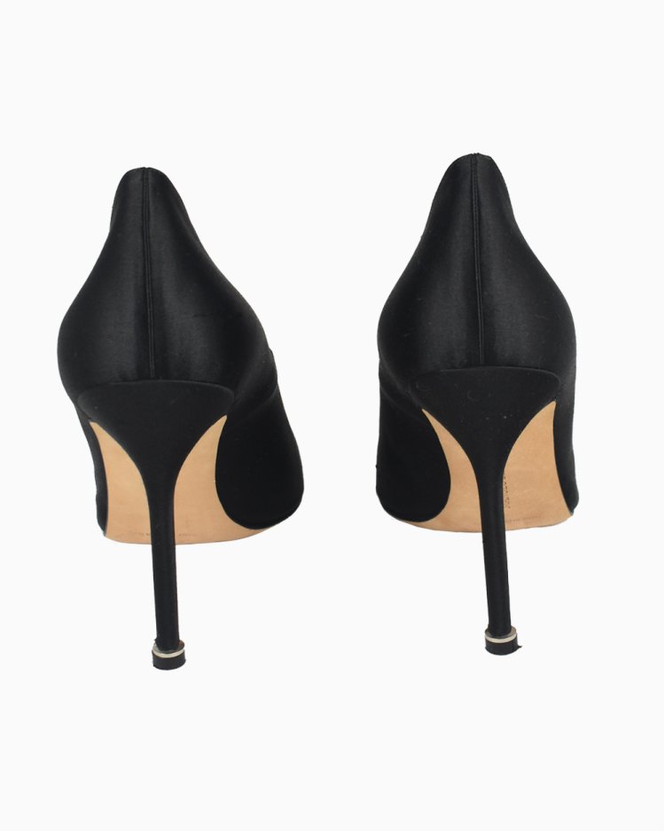 Scarpin Manolo Blahnik Original Hangisi 105 Satin Preto Feminino
