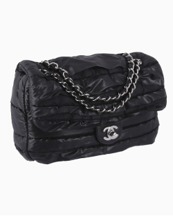 Bolsa Chanel Quilted Nylon Single Flap Preta