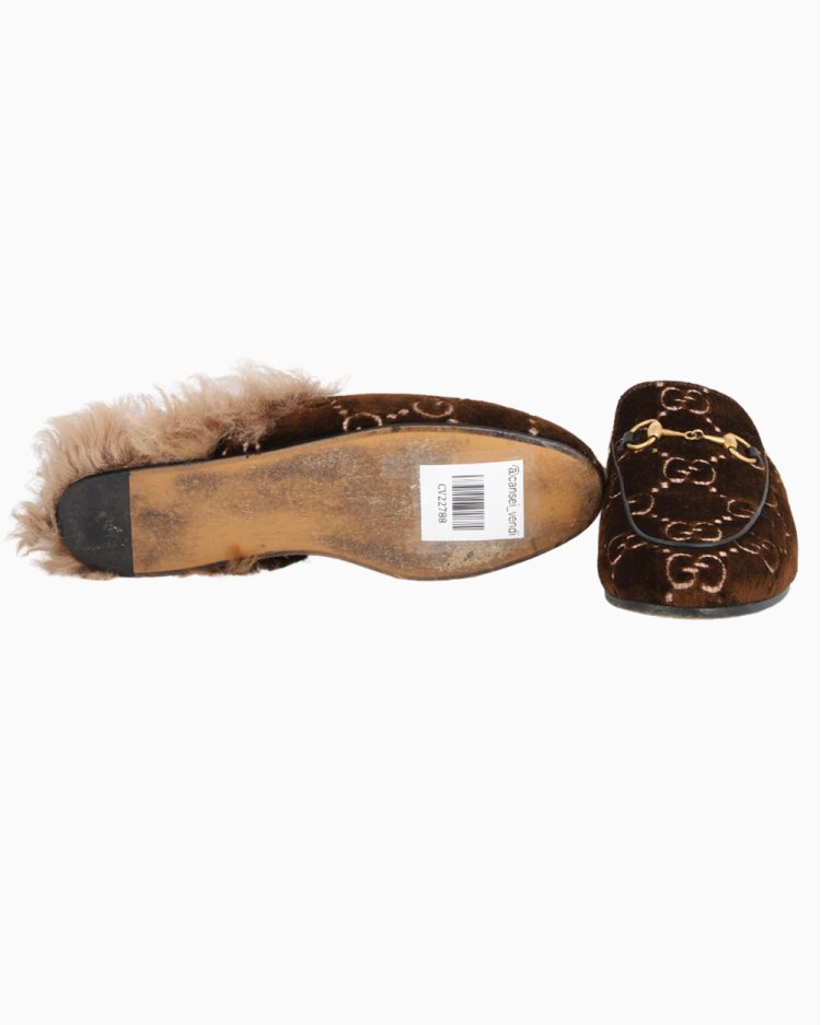 Mule Gucci Original Princetown Suede Marrom Feminino