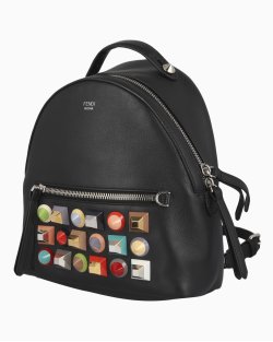 Mochila Fendi Vitello Dolce Studded Mini Preta