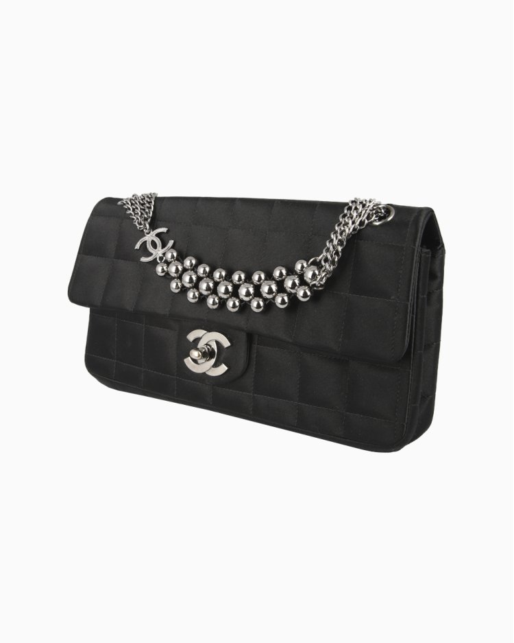 Bolsa Chanel Satin Chocolate Bar Flap Bead Chain Preta