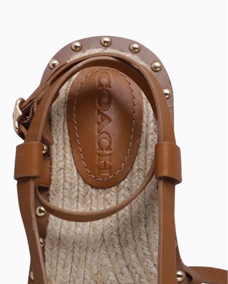 Sandália Coach Original Ráfia Studded Couro Caramelo Feminina