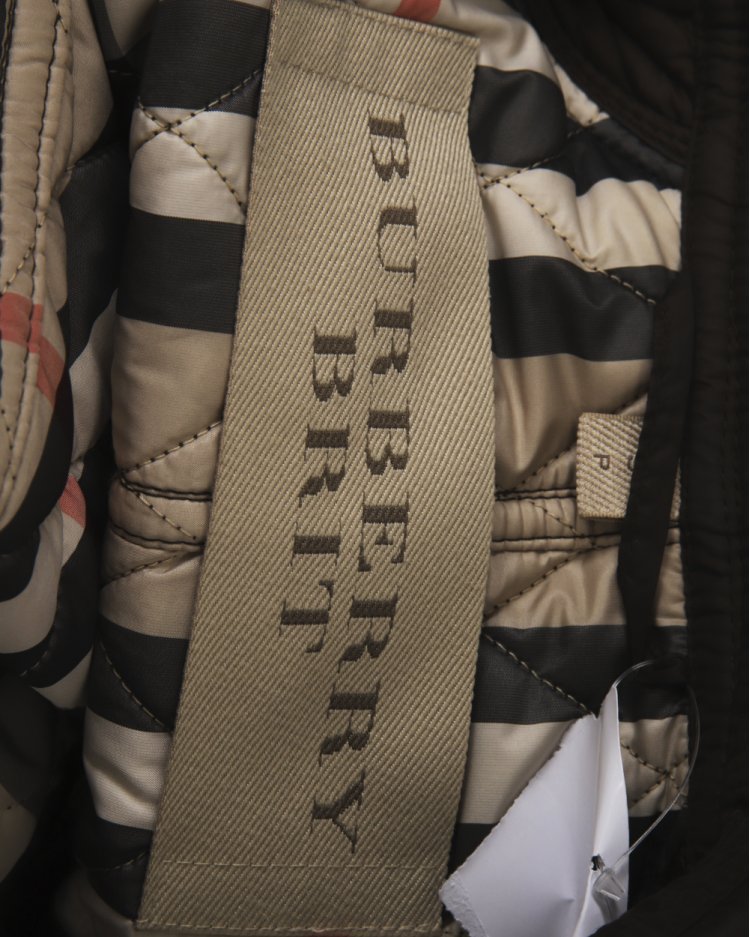 Casaco Burberry Original Midi Matelassê Verde Musgo Feminino