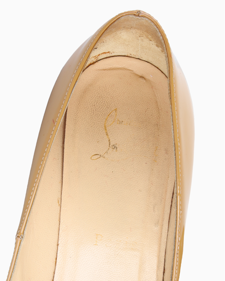 Sapato Louboutin Original Bianca Verniz Bege Feminino
