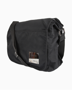 Bolsa Fendi Vintage Nylon Messenger Preta