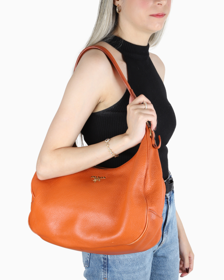 バッグ 00S PRADA VITELLO DAINO LEATHER HOBO BAG 00S PRADA VITELLO DAINO LEATHER HOBO BAG