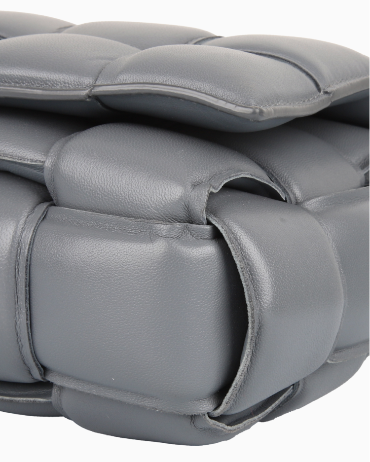 Bolsa Bottega Veneta Original Padded Cassete Cinza Feminina