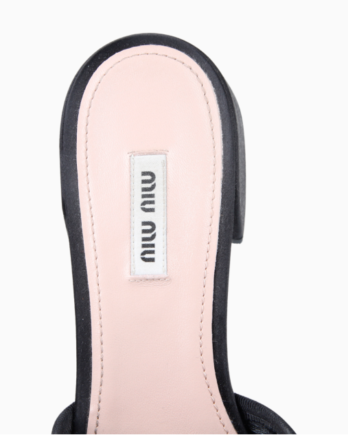 calzature donna miu miu ミュール　PLADA Tamanco Miu Miu Original Ciabatte Strass Perforated Preto Feminino