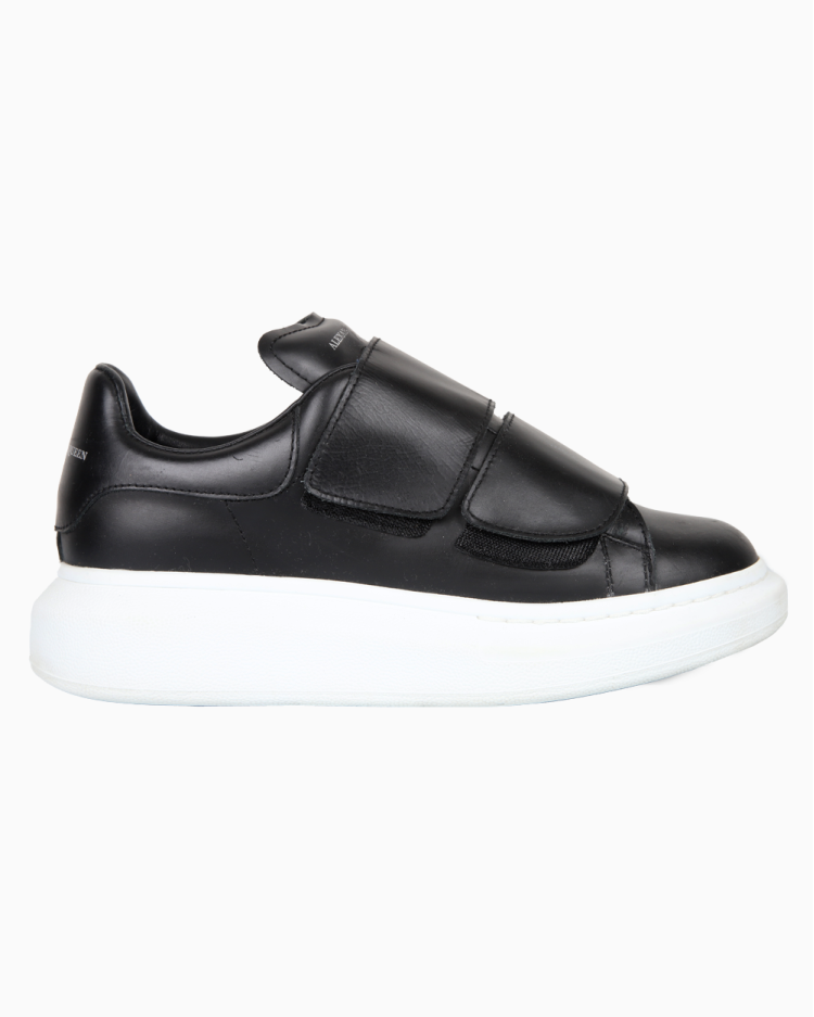 【初版】 ALEXANDER McQUEEN Tênis Alexander McQueen Original Couro Preto Feminino