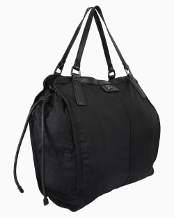 Bolsa Burberry Buckleight Tote Preta