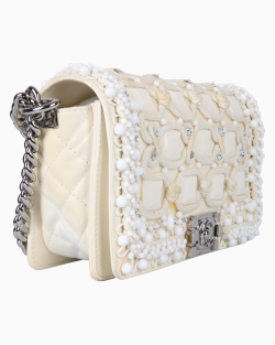 Bolsa Chanel Boy Média Bordada em Pedras Off White