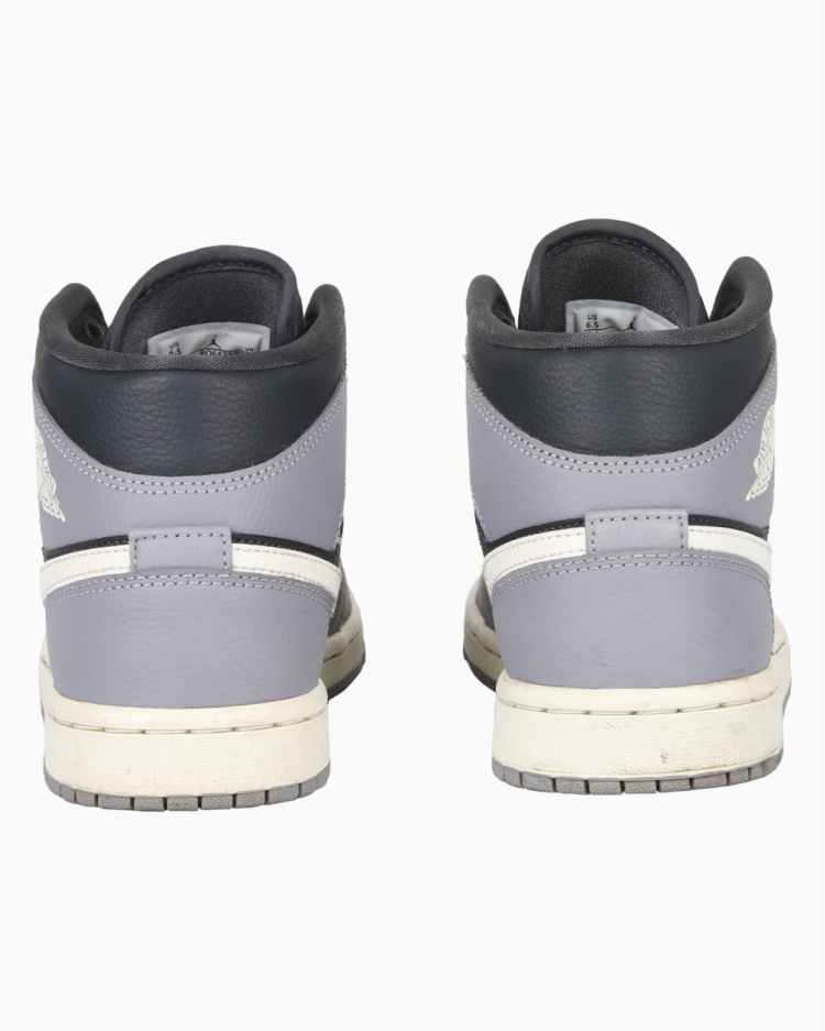 Tênis Nike Air Jordan Original 1 Mid Cinza Feminino