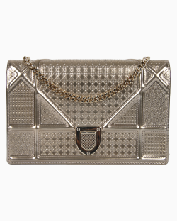 Bolsa Dior Diorama Micro Cannage Wallet On Chain Dourada