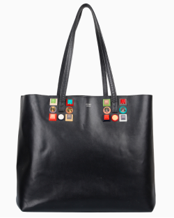 Bolsa Fendi Rainbow Stud Roll Tote Preta          