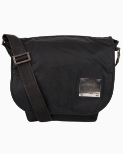 Bolsa Fendi Vintage Messenger Preta