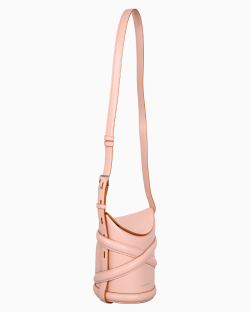Bolsa Alexander McQueen The Curve Bucket Nude