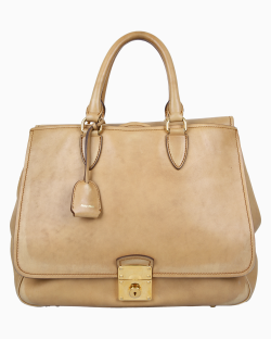 Bolsa Miu Miu Flap Pocket Tote Bege