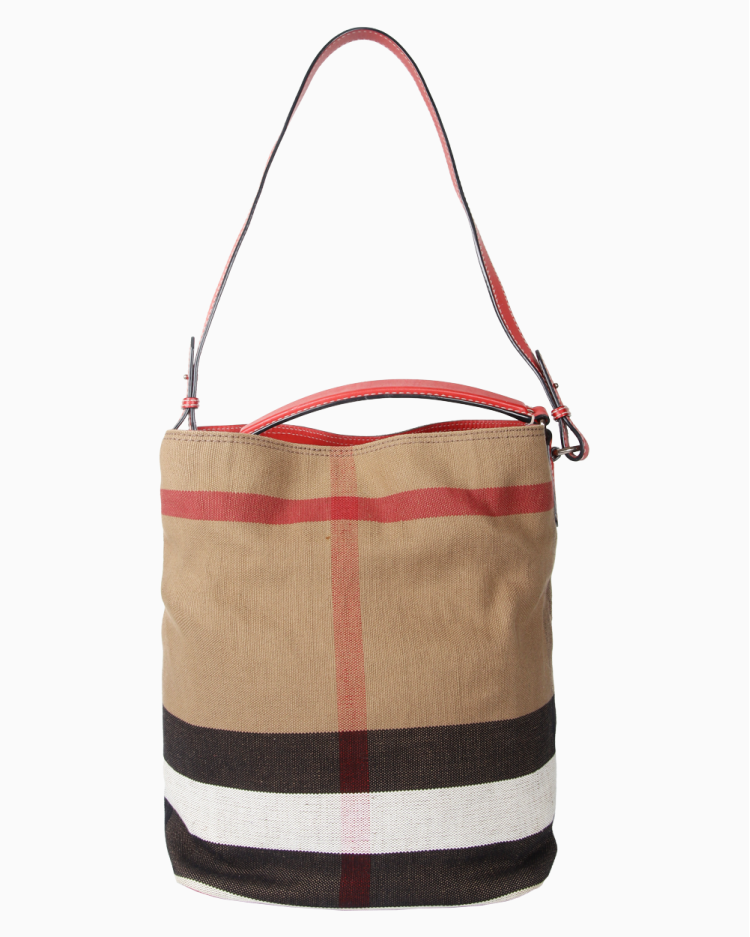 Burberryバッグ 2D81D051-5EDE-4AFE-ADFE-