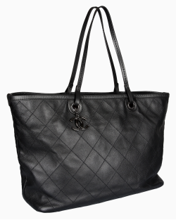 Bolsa Chanel OnTheRoad Preto