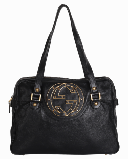 Gucci Studded de Ombro Preta