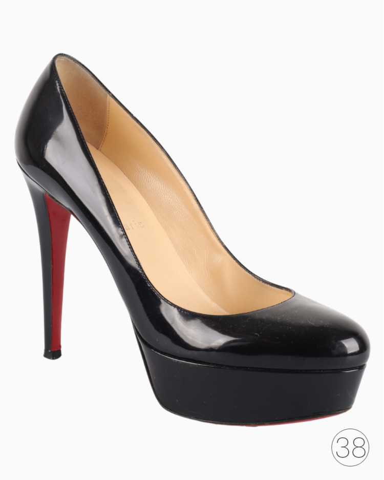 Sapato Christian Louboutin Couro Preto