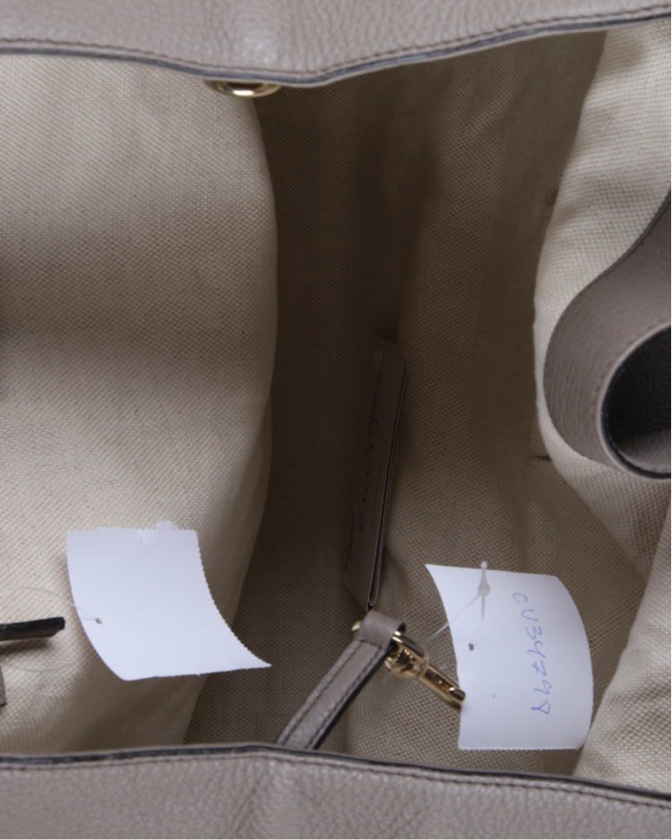 Bolsa Gucci Soho Grande Cinza