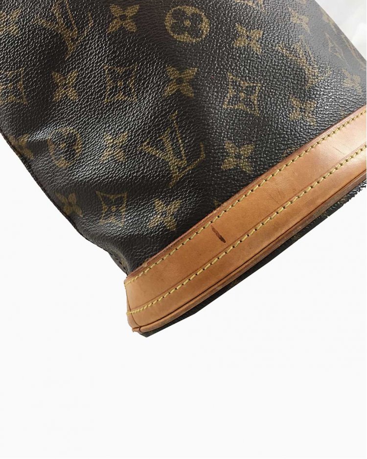 lv bucket bolsa size