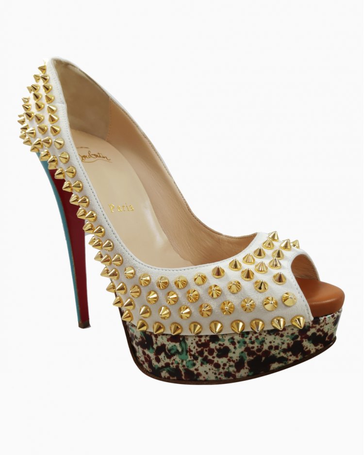 christian louboutin sapato